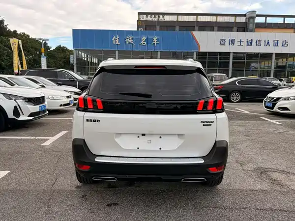 Peugeot 5008 2023