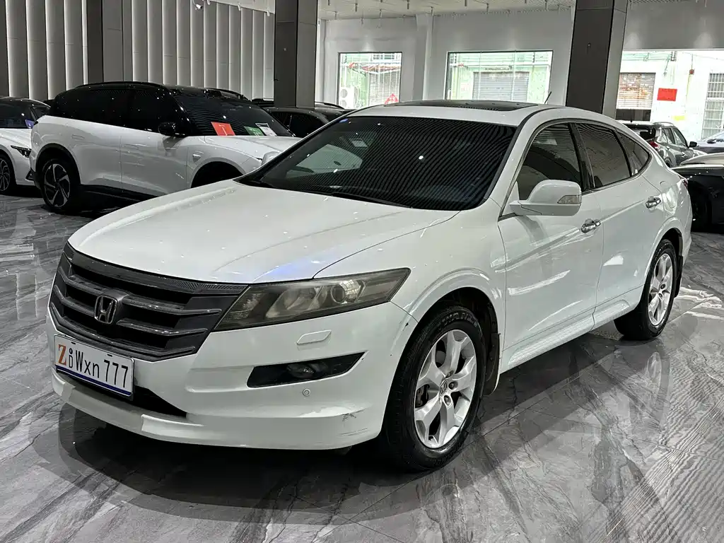 Honda Crosstour 2012 — фото 1