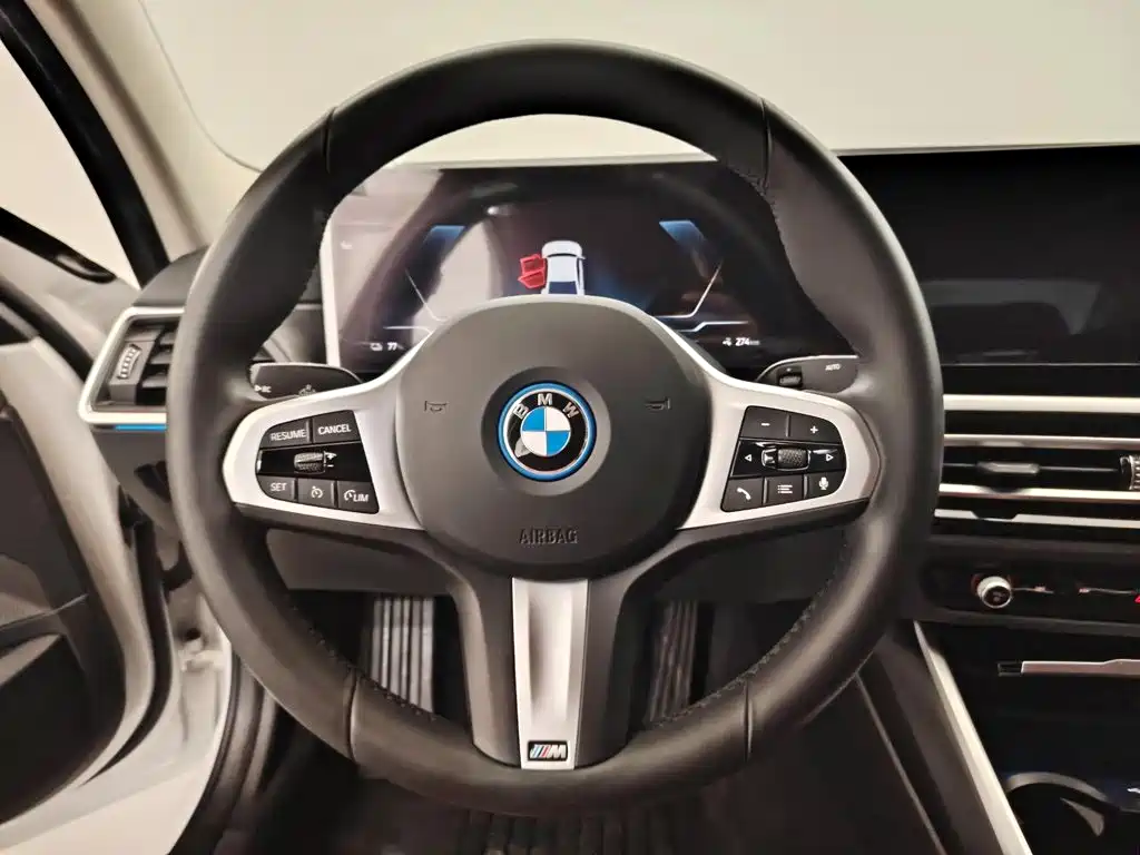 BMW i3 2024 — фото 12