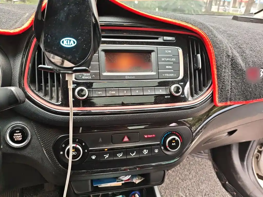 Kia KX3 Proud Running 2016