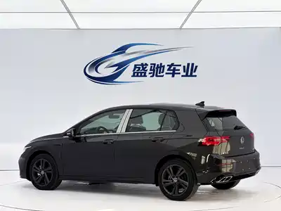 Volkswagen Golf 2024