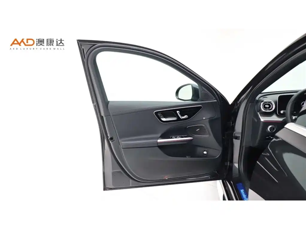 Mercedes-Benz C-Class 2022 — фото 10