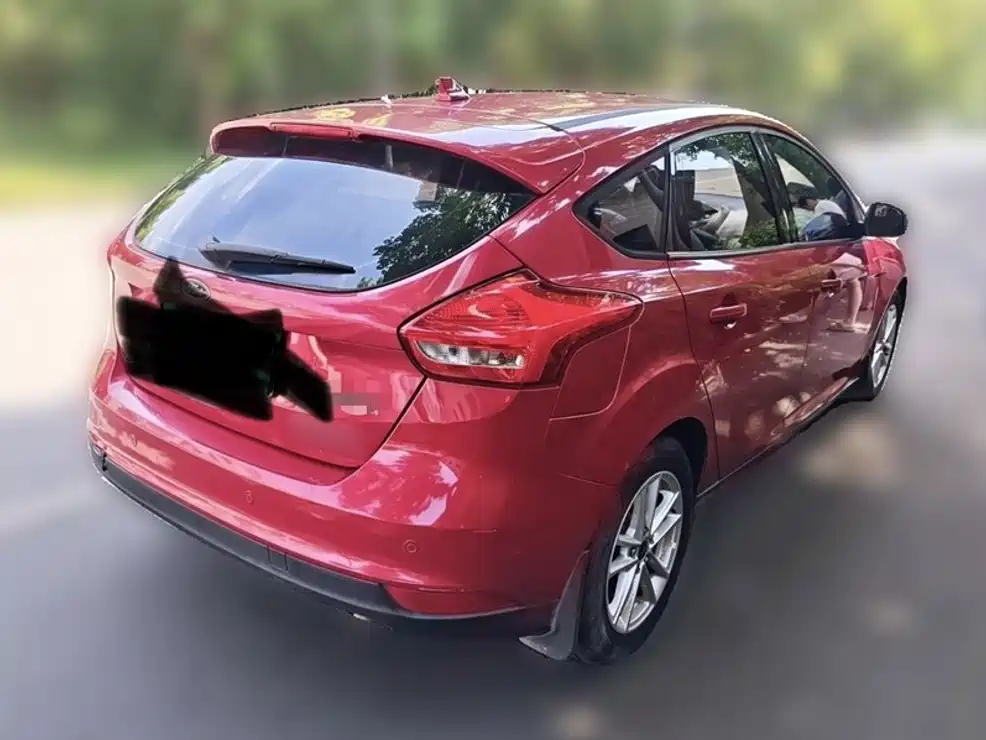 Ford Focus 2016 — фото 25