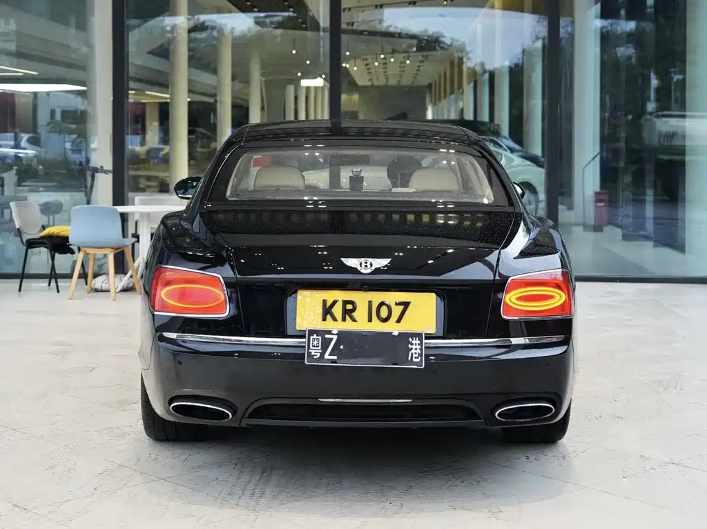 Bentley Flying Spur 2014 — фото 12