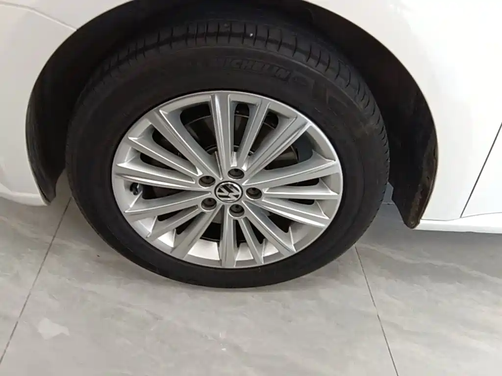 Volkswagen Gran Lavida 2015 — фото 23