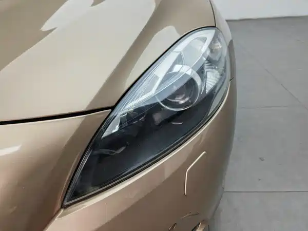 Volvo V40 2015