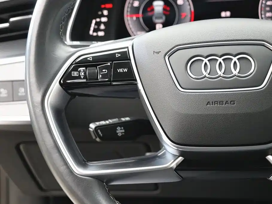Audi A7L 2024 — фото 16