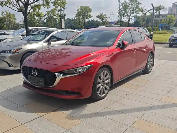 Mazda 3 Axela 2022
