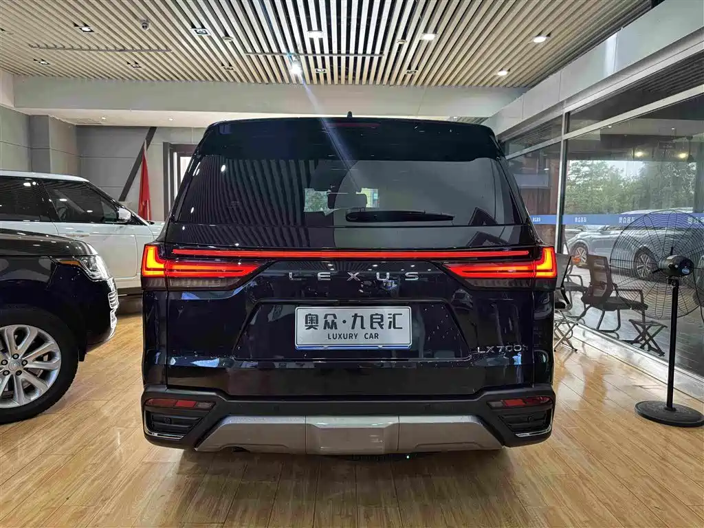 Lexus LX 2025 — фото 17