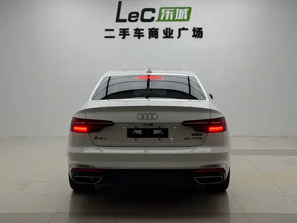 Audi A4L 2021