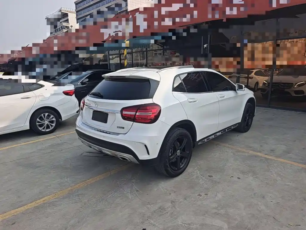 Mercedes-Benz GLA 2019