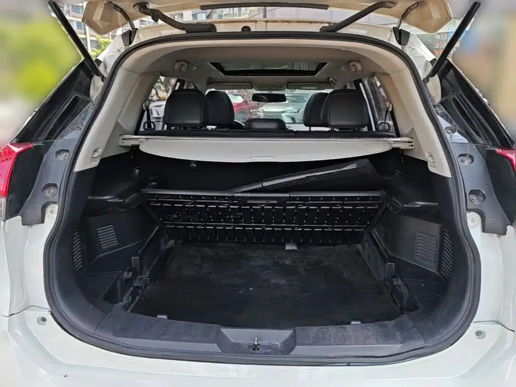 Nissan X-Trail 2018 — фото 10