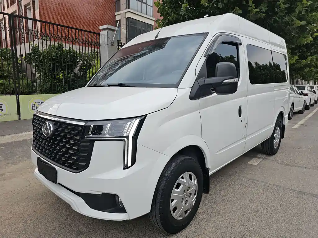Maxus V80 2024