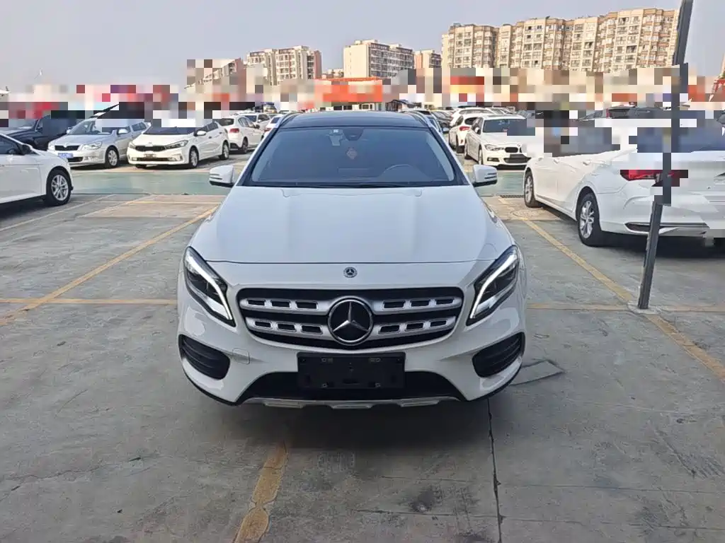 Mercedes-Benz GLA 2019
