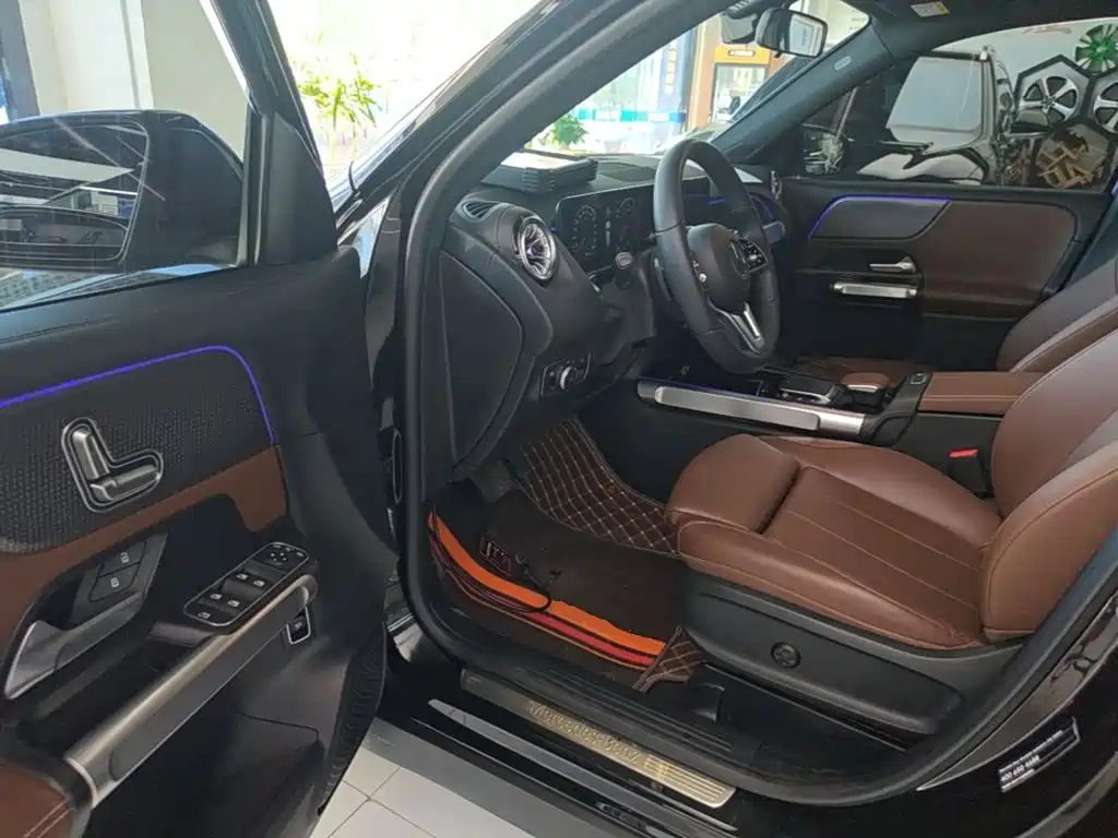Mercedes-Benz GLB 2023 — фото 16