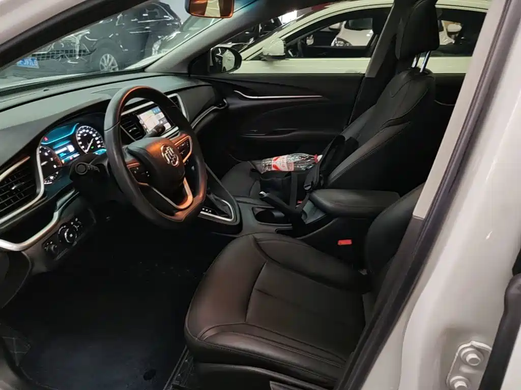 Buick Excelle 2021 — фото 15
