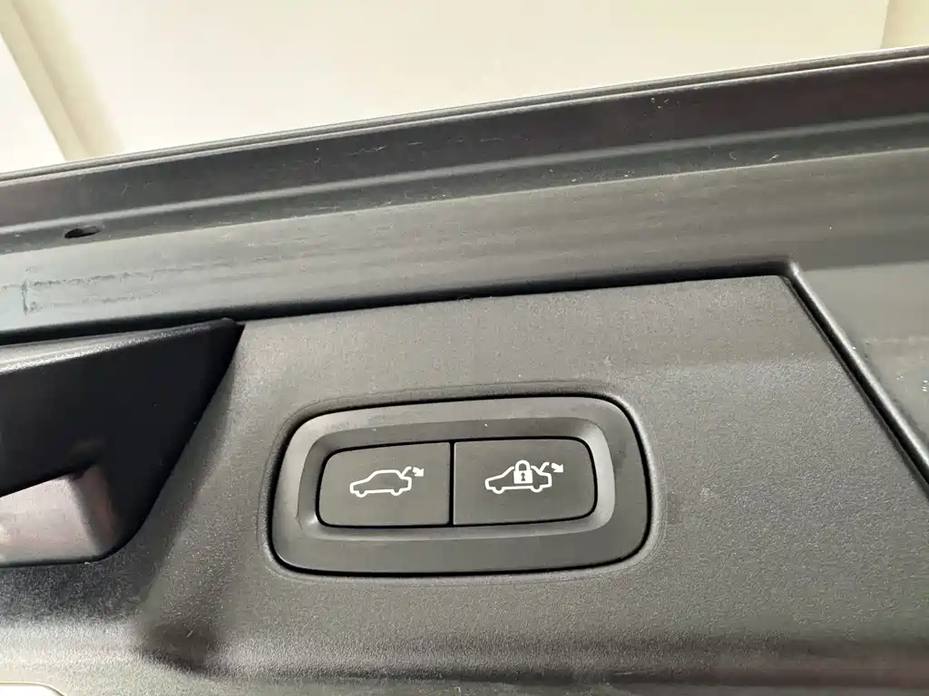 Volvo V90 2018 — фото 13