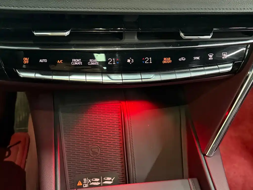 Cadillac CT6 2023 — фото 20