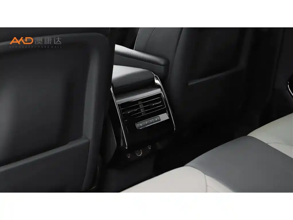 Land Rover Sport 2025 — фото 9