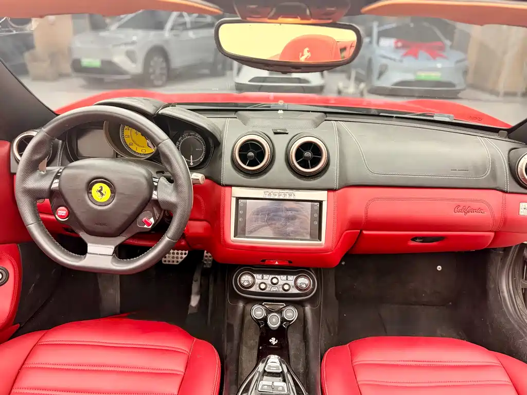 Ferrari California T 2011 — фото 14