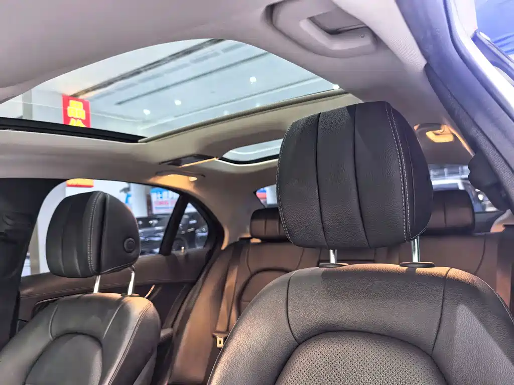 Mercedes-Benz C-Class 2020 — фото 11