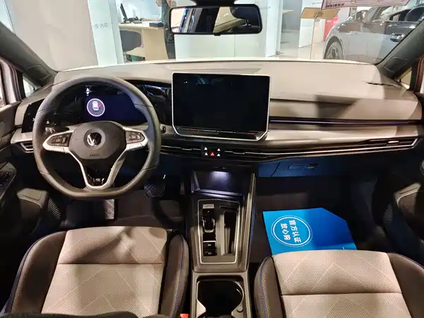 Volkswagen Golf 2026