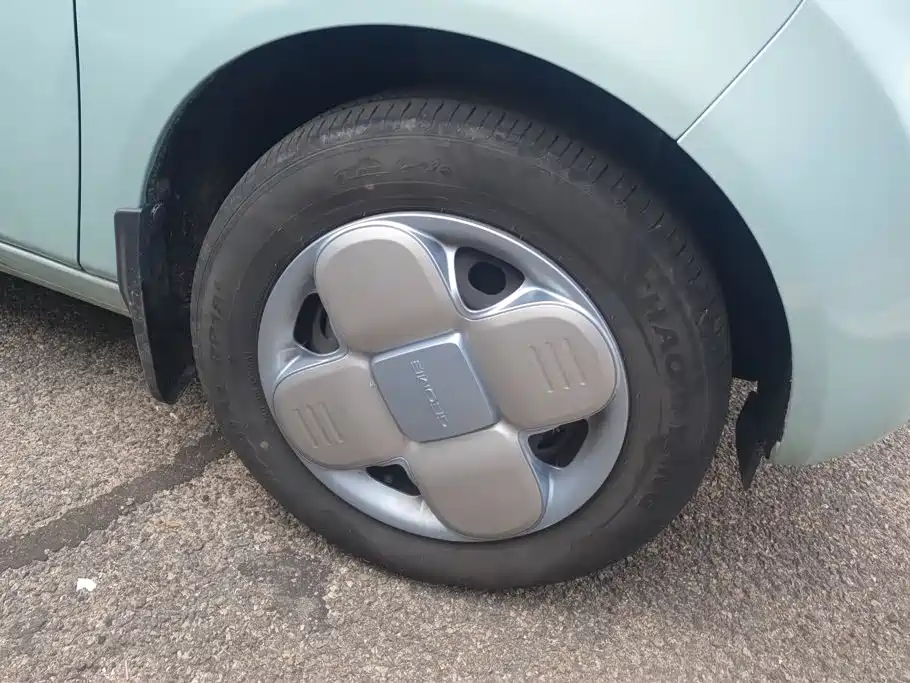 Geely Galaxy Panda 2024