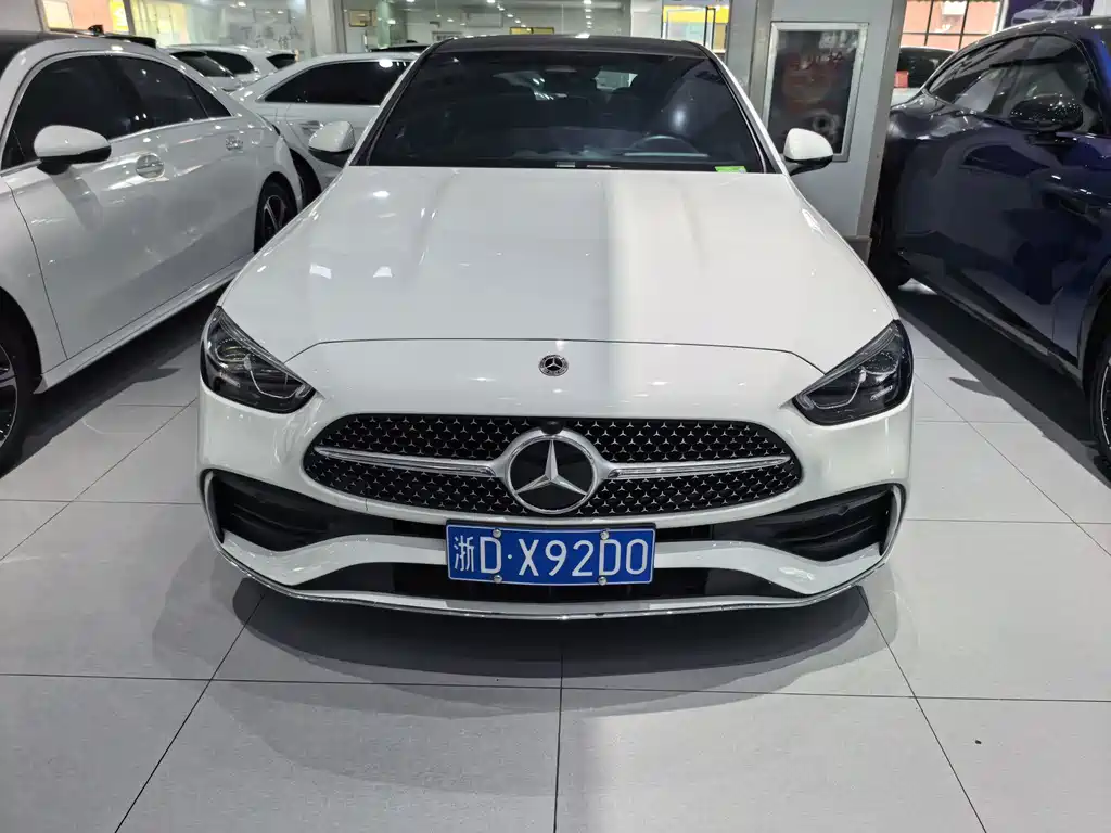 Mercedes-Benz C-Class 2022