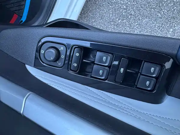 Geely Emgrand 2022