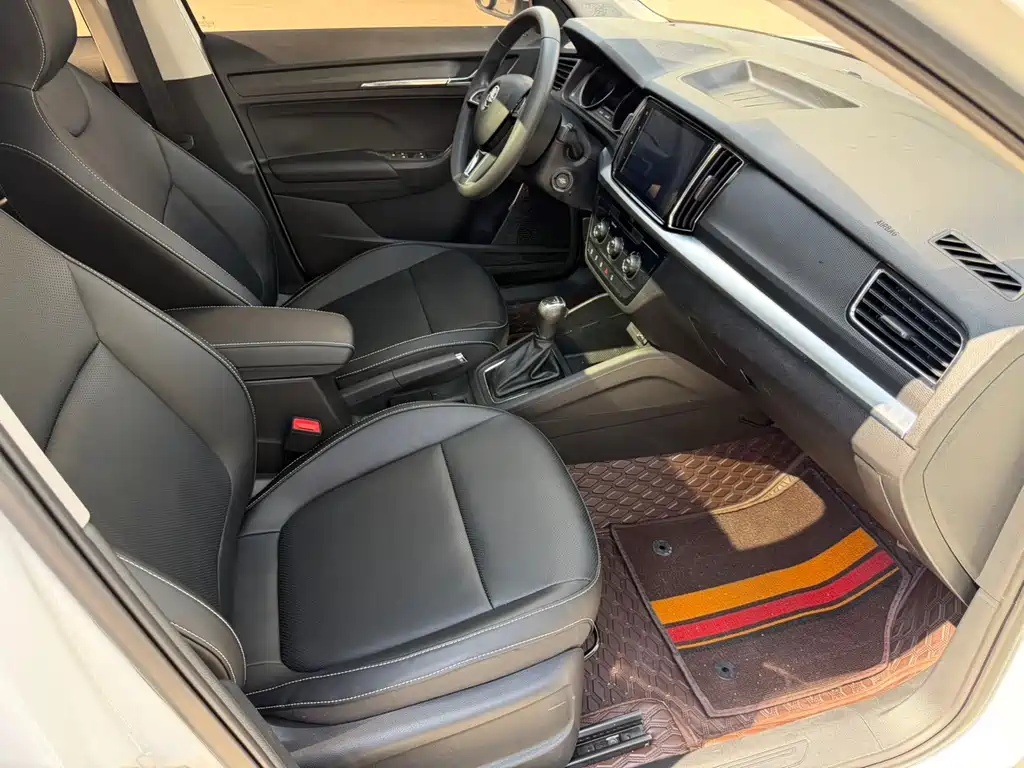 Skoda Kamiq 2023 — фото 15