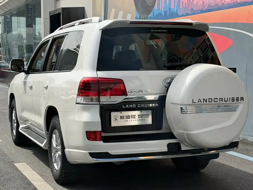 Toyota Land Cruiser 2020 — фото 5