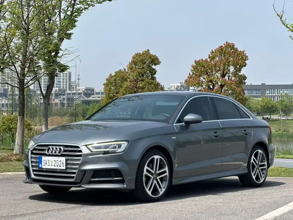 Audi A3 2020 — фото 1