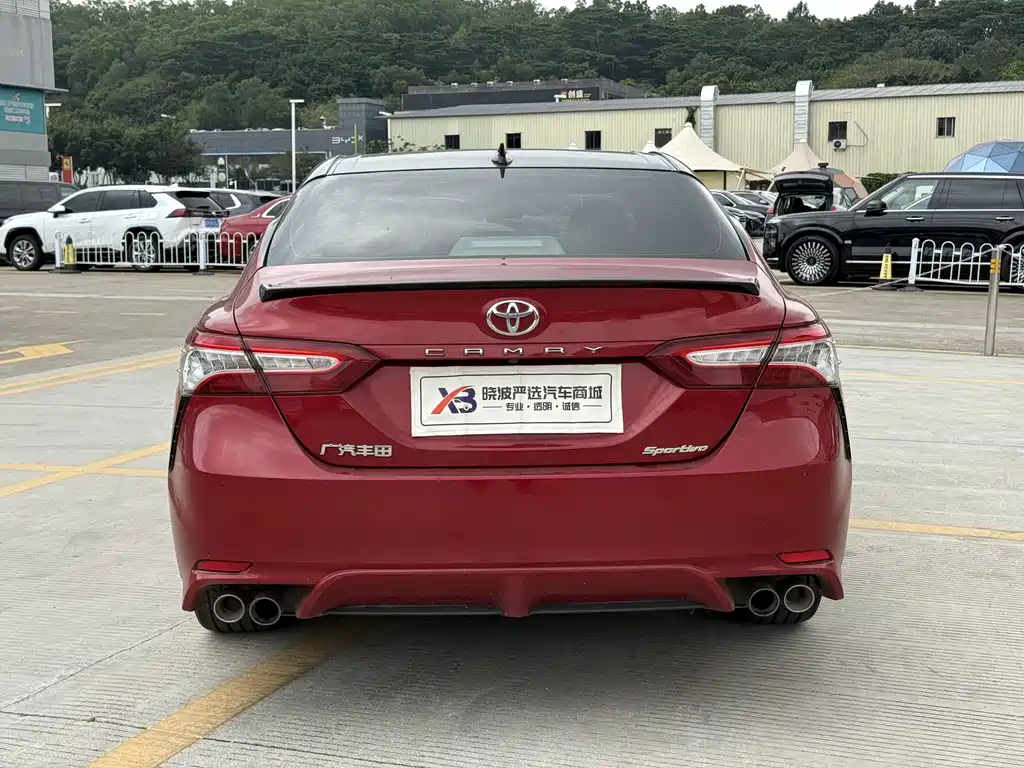Toyota Camry 2021 — фото 5