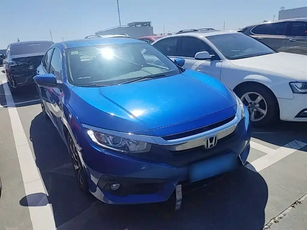 Honda Civic 2018 — фото 4