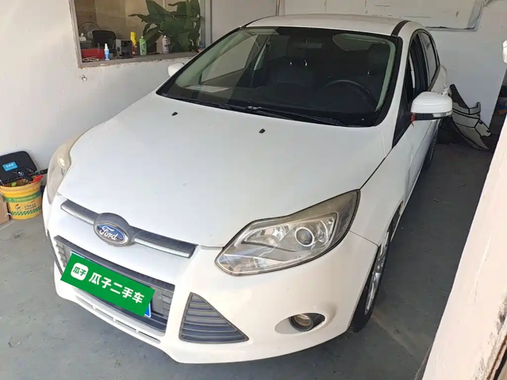 Ford Focus 2015 — фото 2