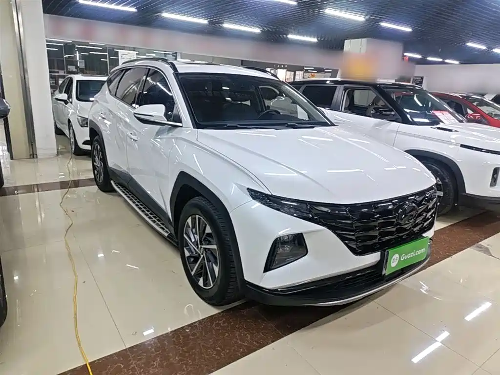 Hyundai Tucson 2023 — фото 4