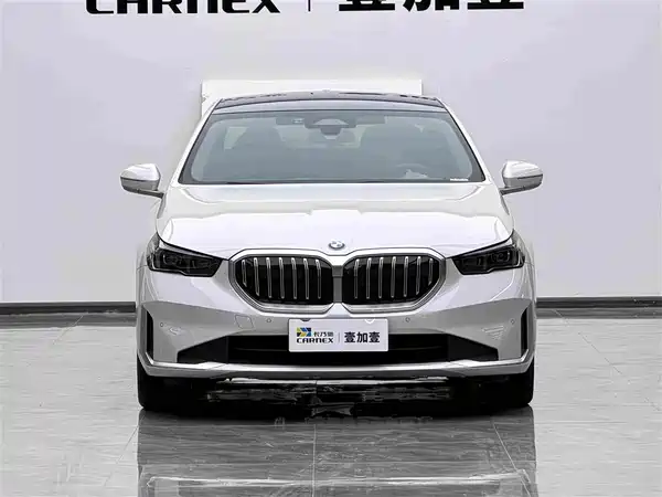 BMW 5 Series 2025