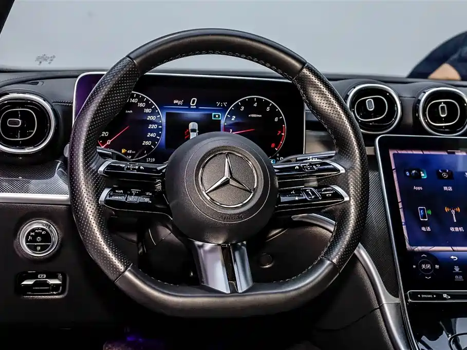 Mercedes-Benz C-Class 2023 — фото 21
