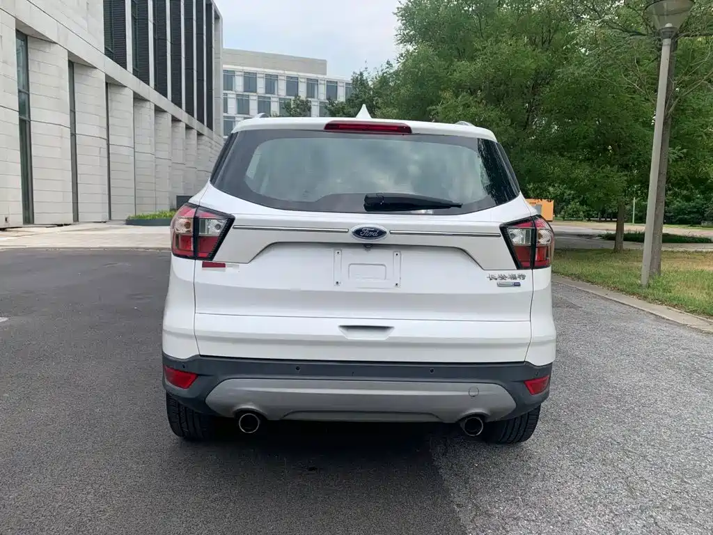 Ford Kuga 2018 — фото 6