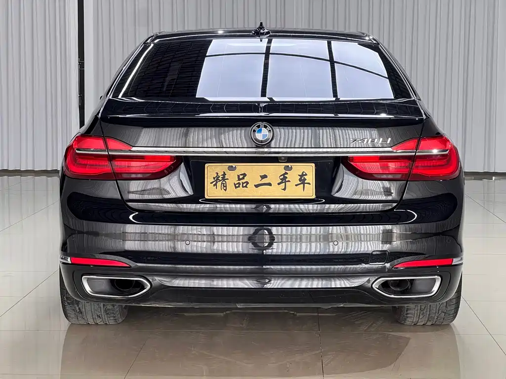BMW 7 Series 2016 — фото 15