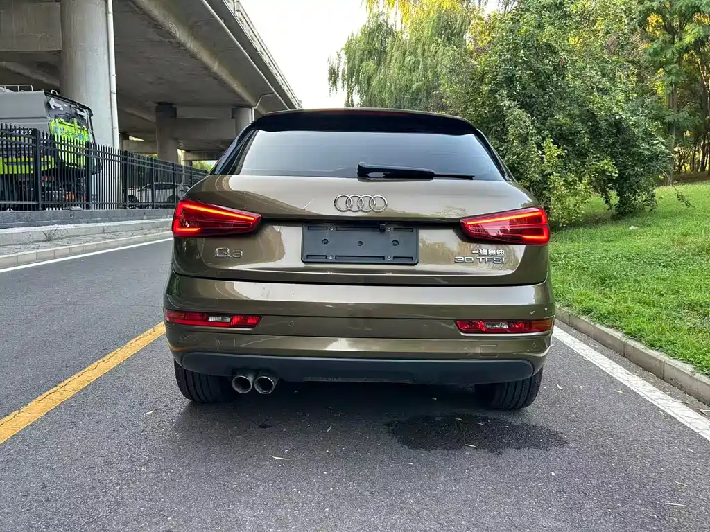Audi Q3 2018 — фото 14