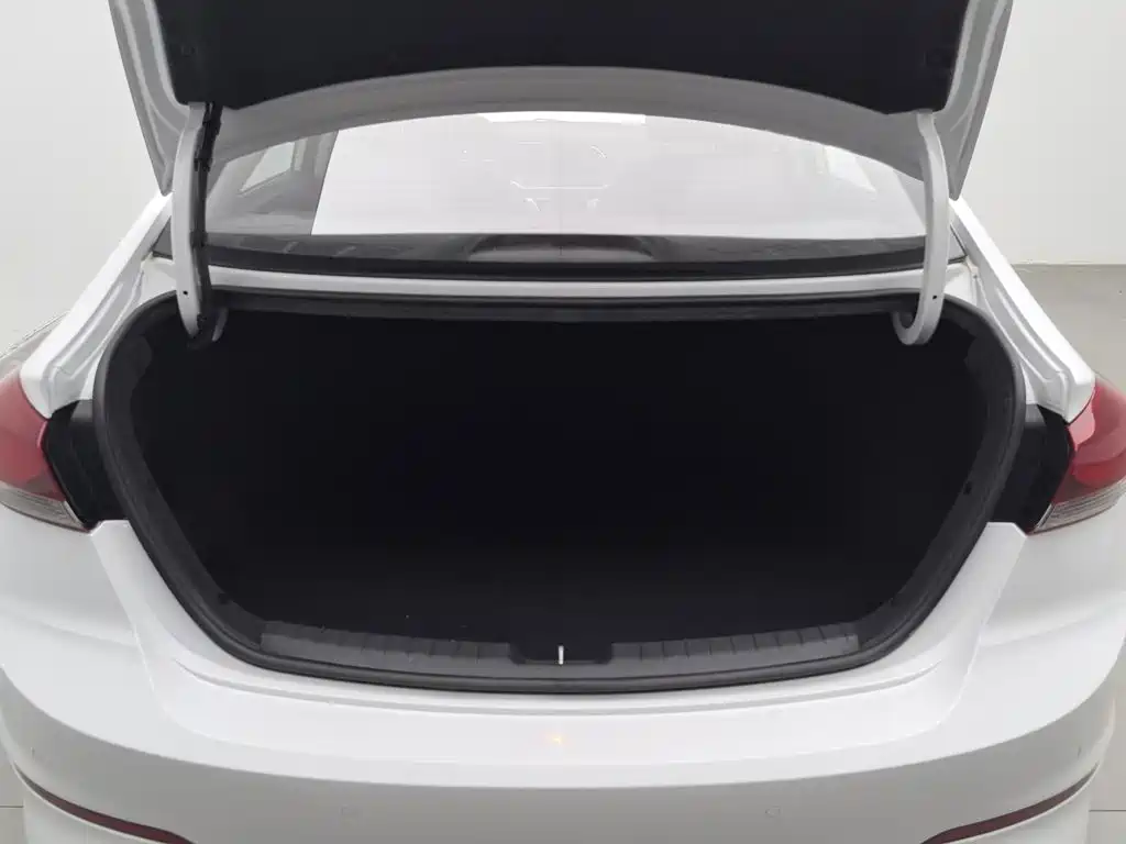 Hyundai Celesta 2016 — фото 16