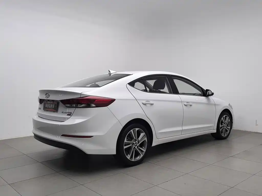 Hyundai Celesta 2016 — фото 2