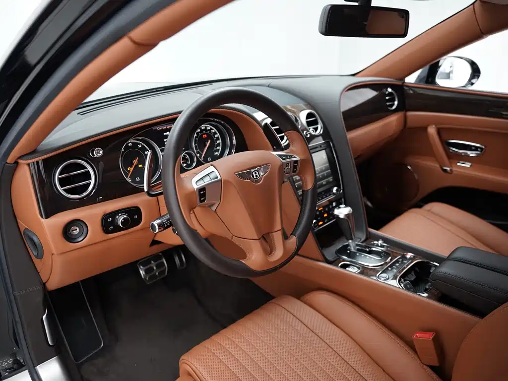 Bentley Flying Spur 2018 — фото 8