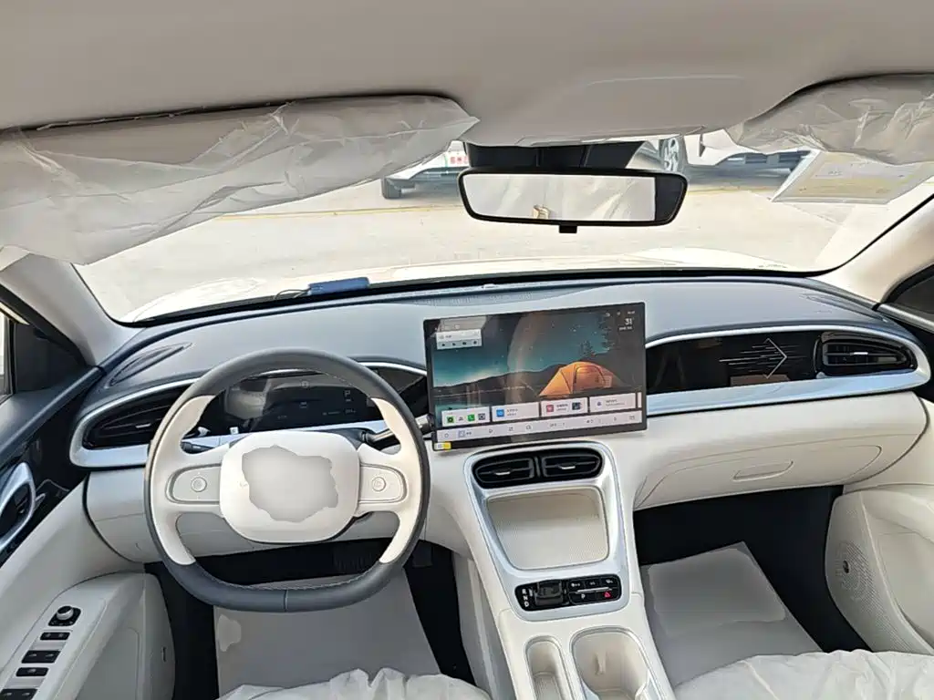 Geely Galaxy Starwish 2026 — фото 10