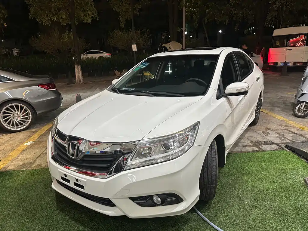 Honda Crider 2015