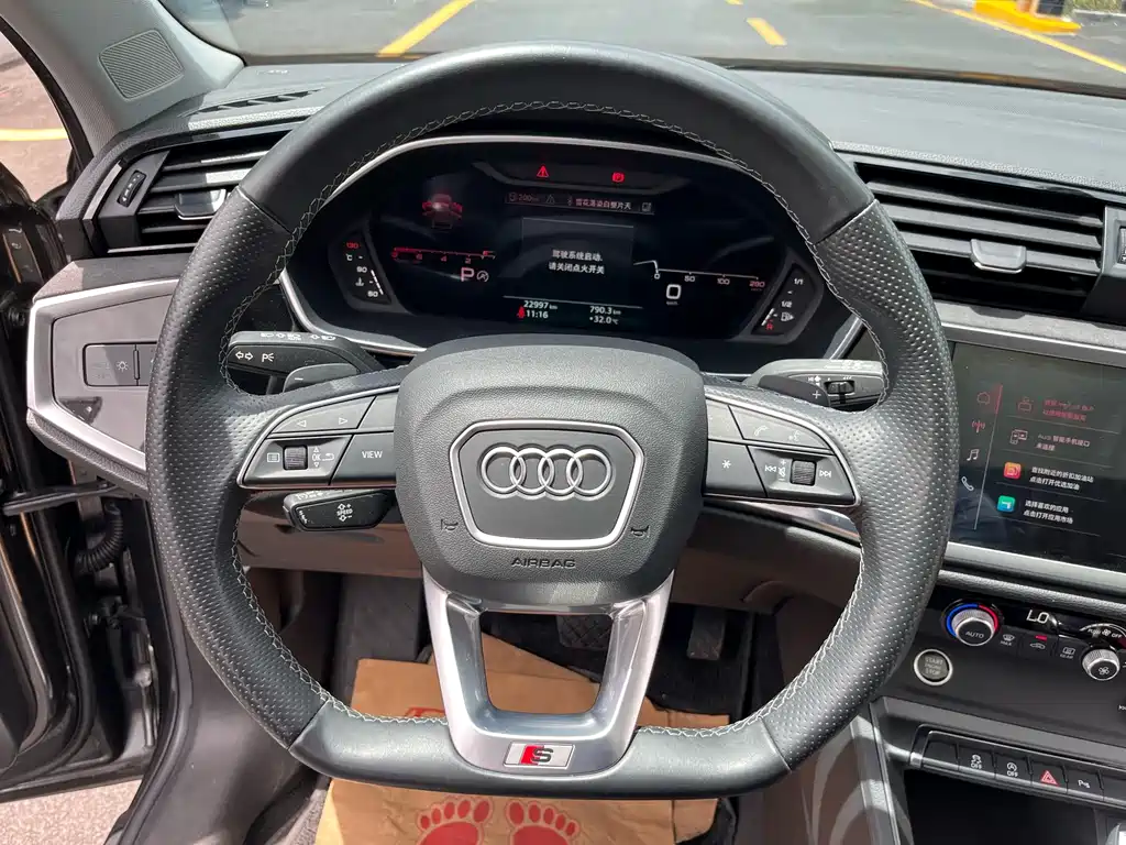 Audi Q3 Sportback 2022 — фото 15