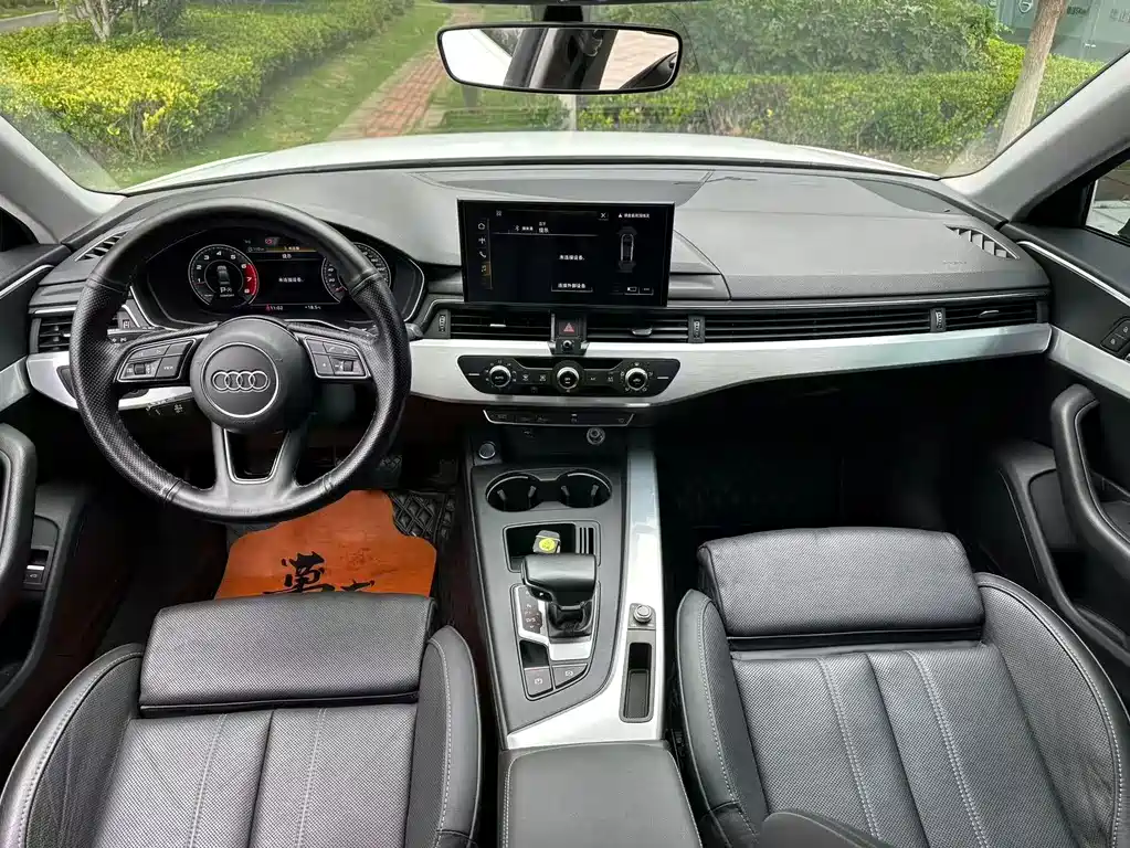 Audi A4L 2021
