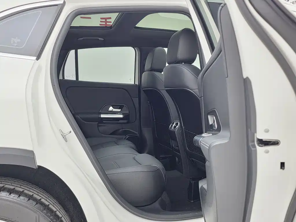 Mercedes-Benz GLA 2022 — фото 11