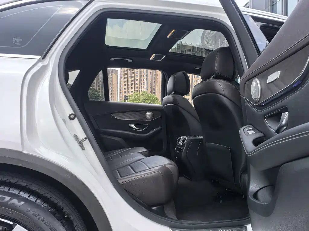 Mercedes-Benz GLC 2020 — фото 14